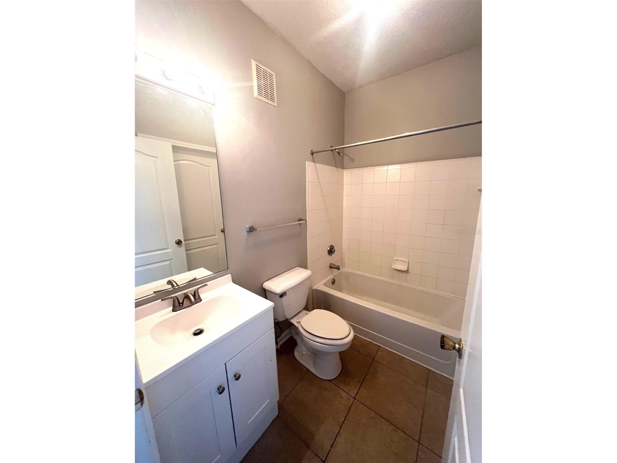 18046 Villa Creek Drive Tampa FL 33647 TB8519394 image9