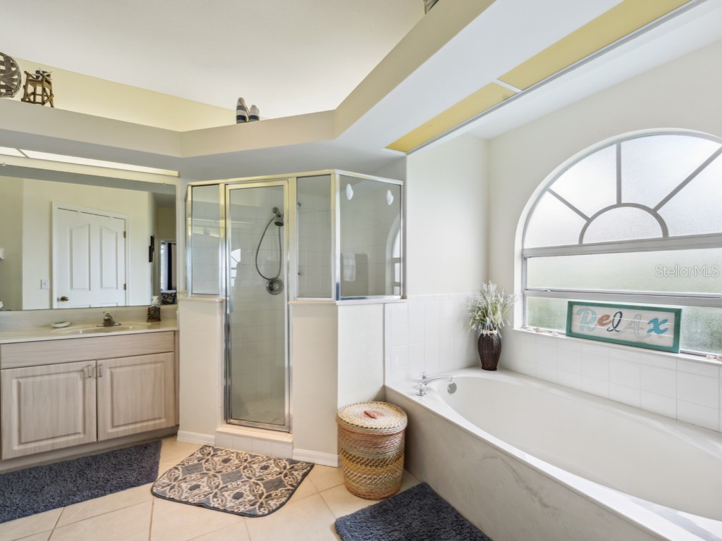 18049 Greenwood Drive Naples FL 34114 O6355199 image25