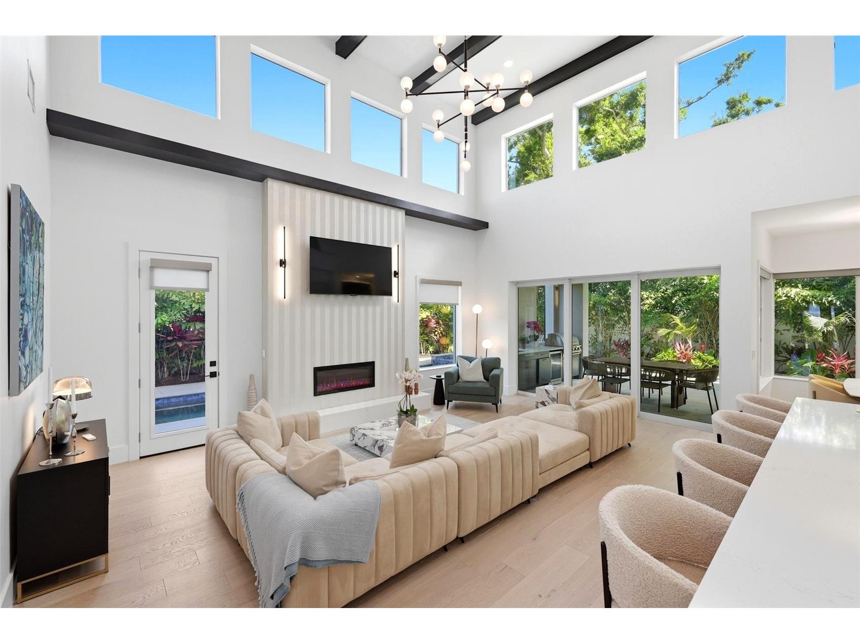 1805 Goldenrod Street Sarasota FL 34239 A4694853 image20