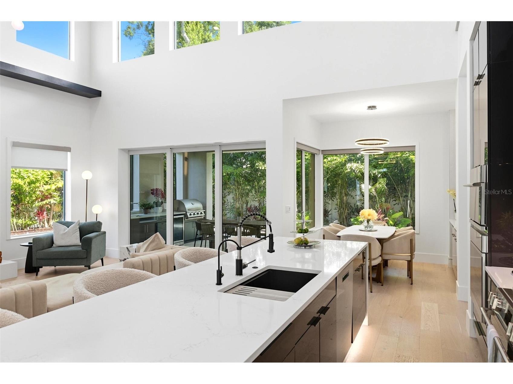 1805 Goldenrod Street Sarasota FL 34239 A4694853 image25