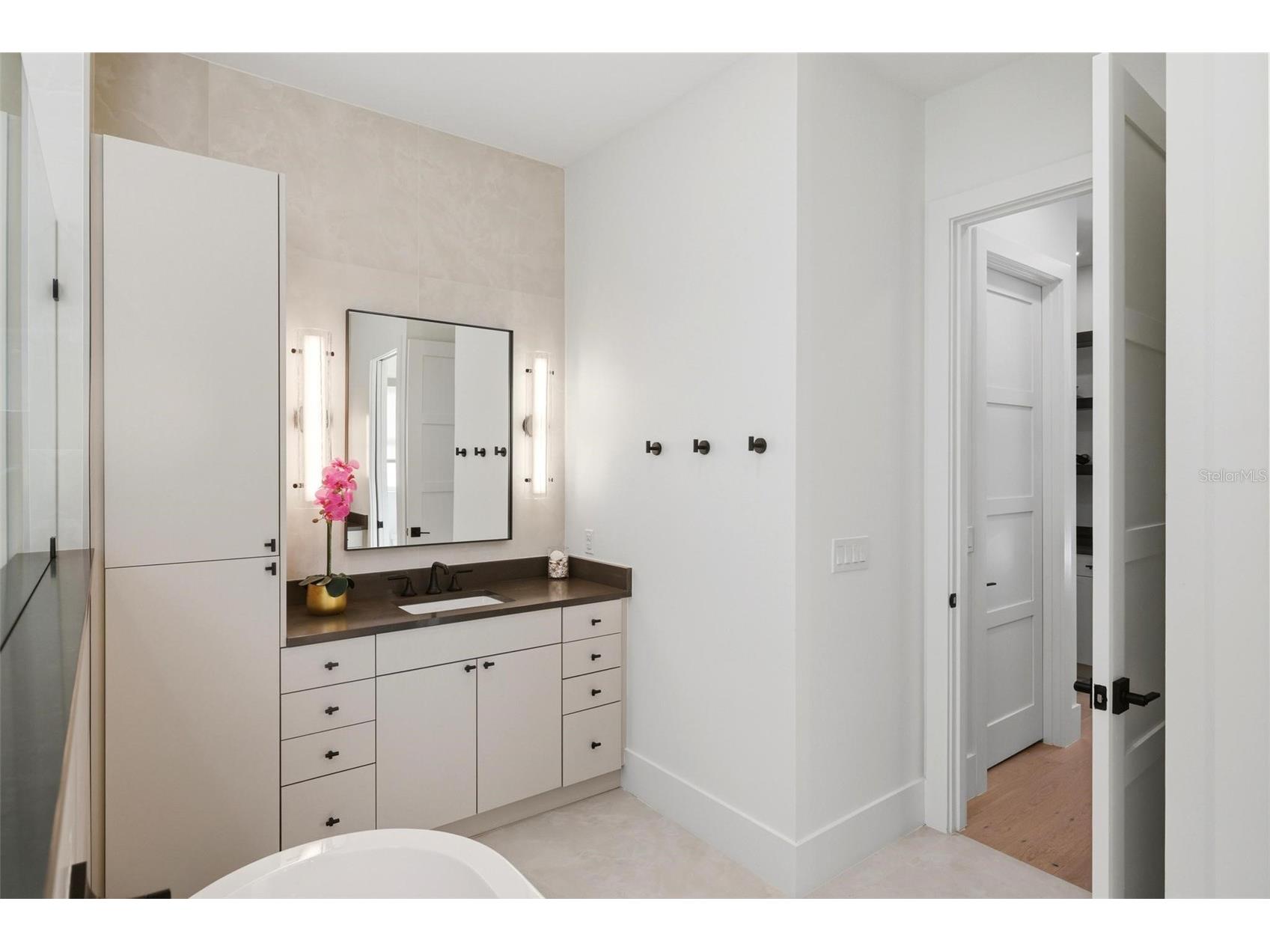 1805 Goldenrod Street Sarasota FL 34239 A4694853 image40