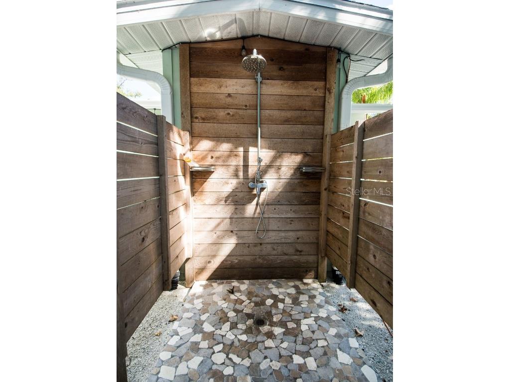 1805 Ivanhoe Street Sarasota FL 34231 A4670587 image17