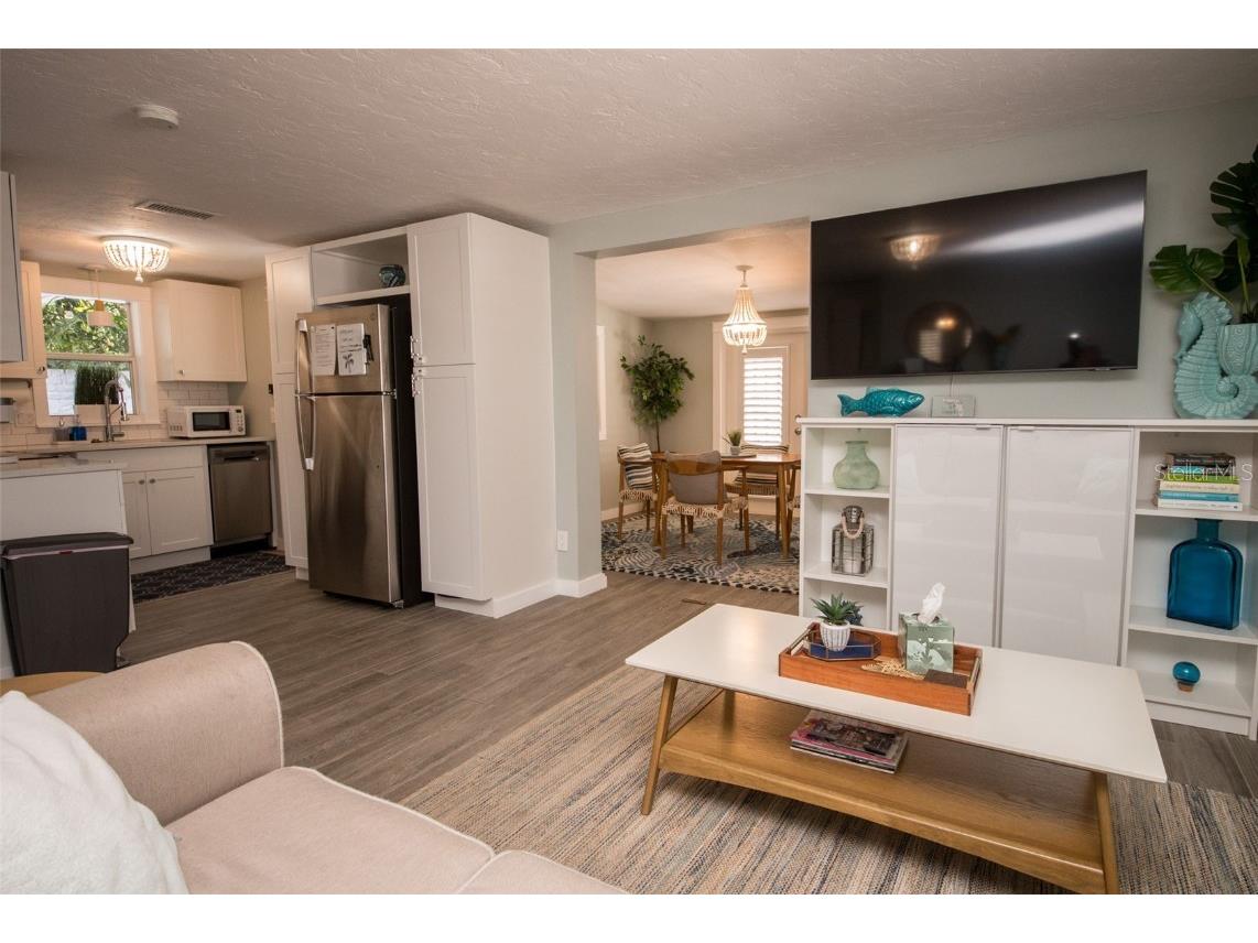 1805 Ivanhoe Street Sarasota FL 34231 A4670587 image20