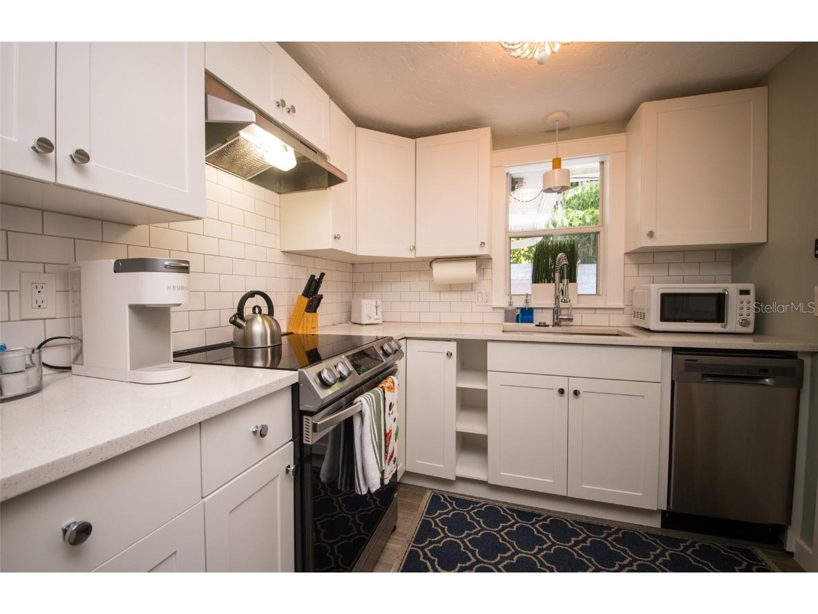 1805 Ivanhoe Street Sarasota FL 34231 A4670587 image23