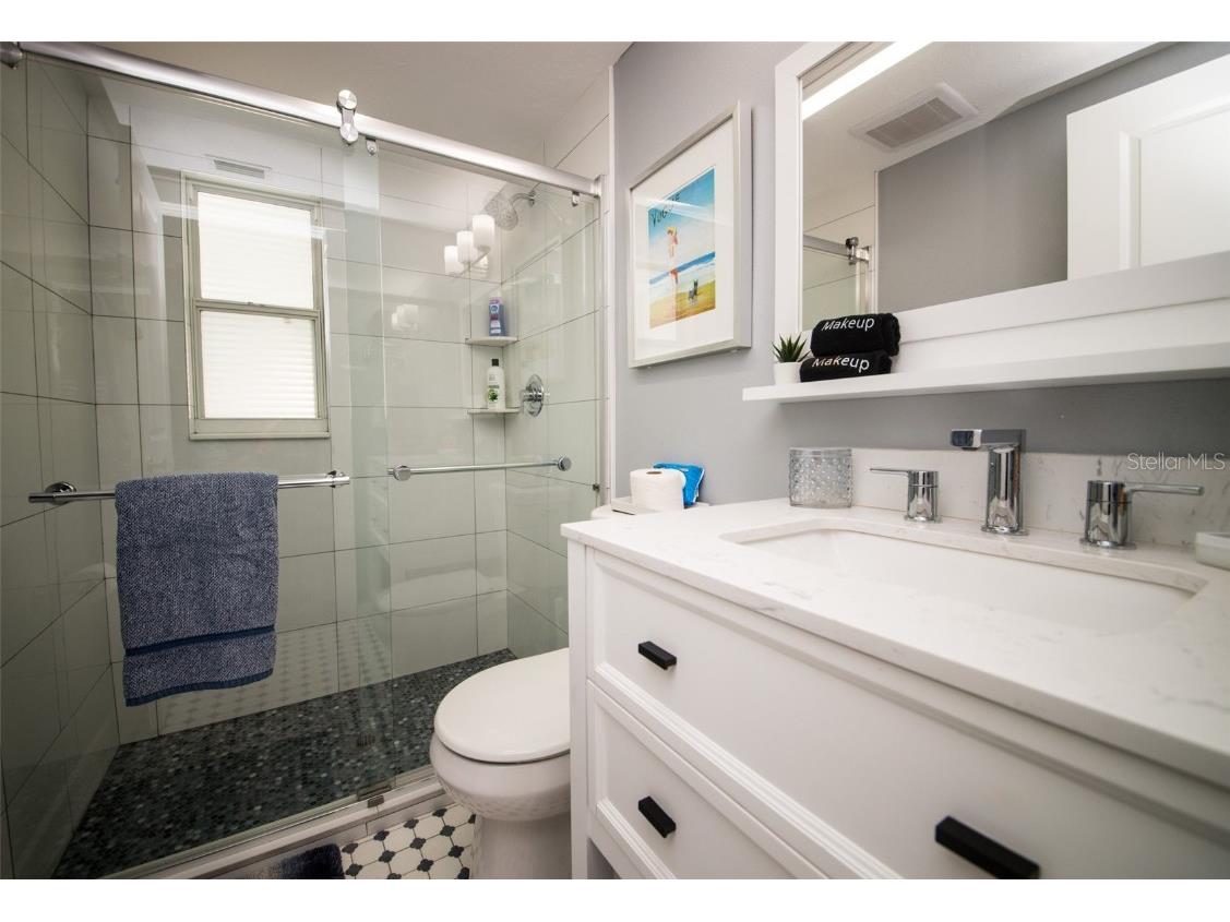 1805 Ivanhoe Street Sarasota FL 34231 A4670587 image24