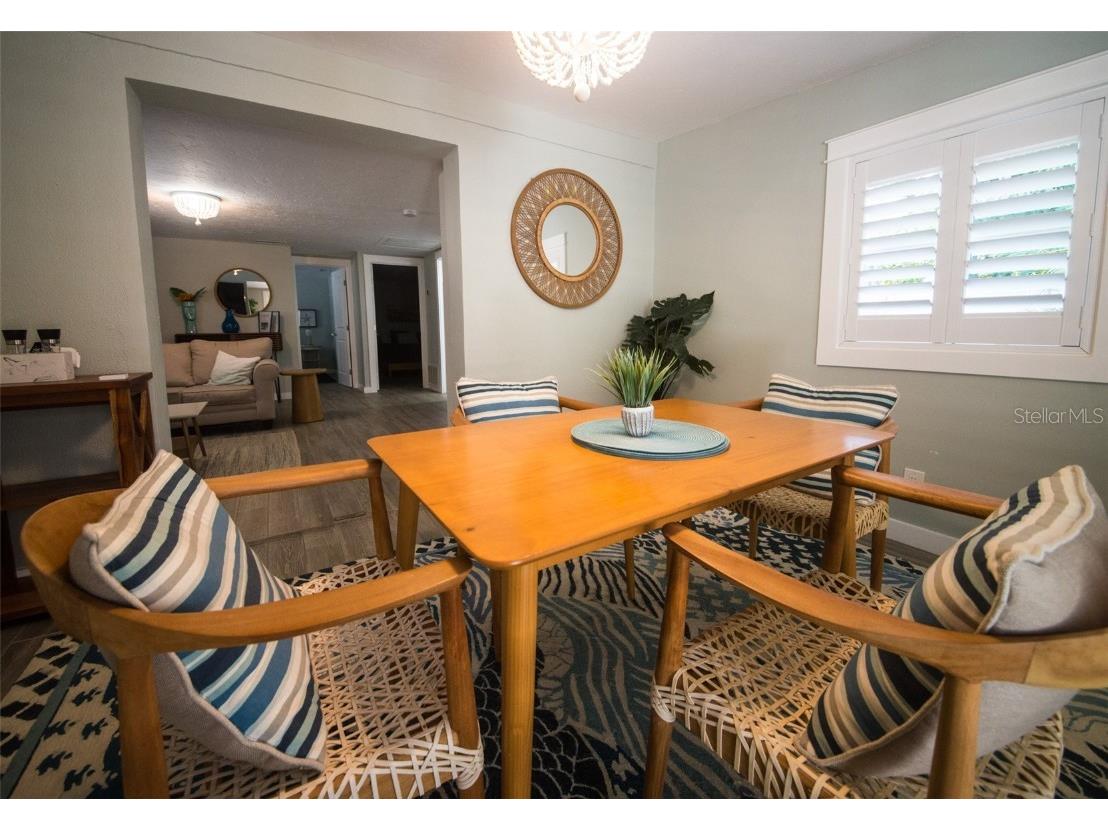 1805 Ivanhoe Street Sarasota FL 34231 A4670587 image35