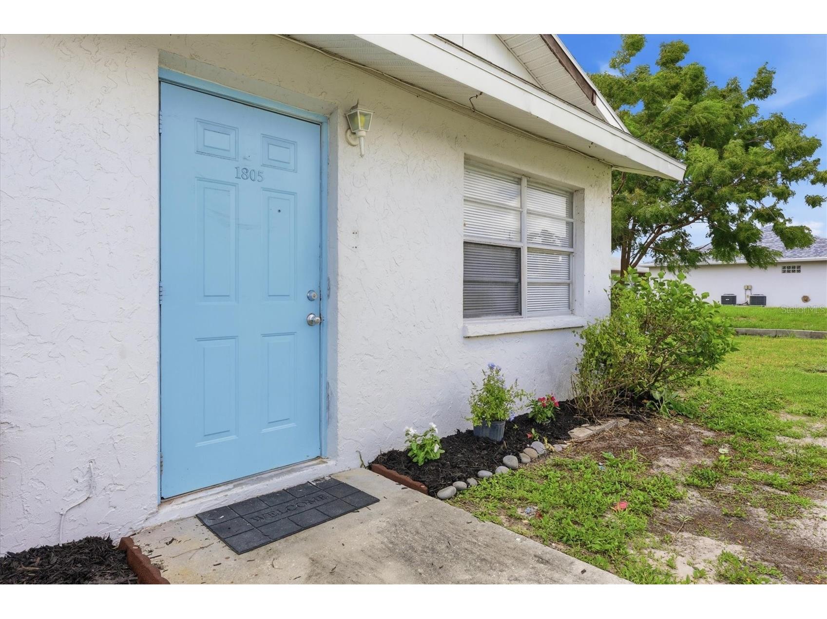 1805 Marbeth Street #1805/1807 Sarasota FL 34231 A4700880 image2