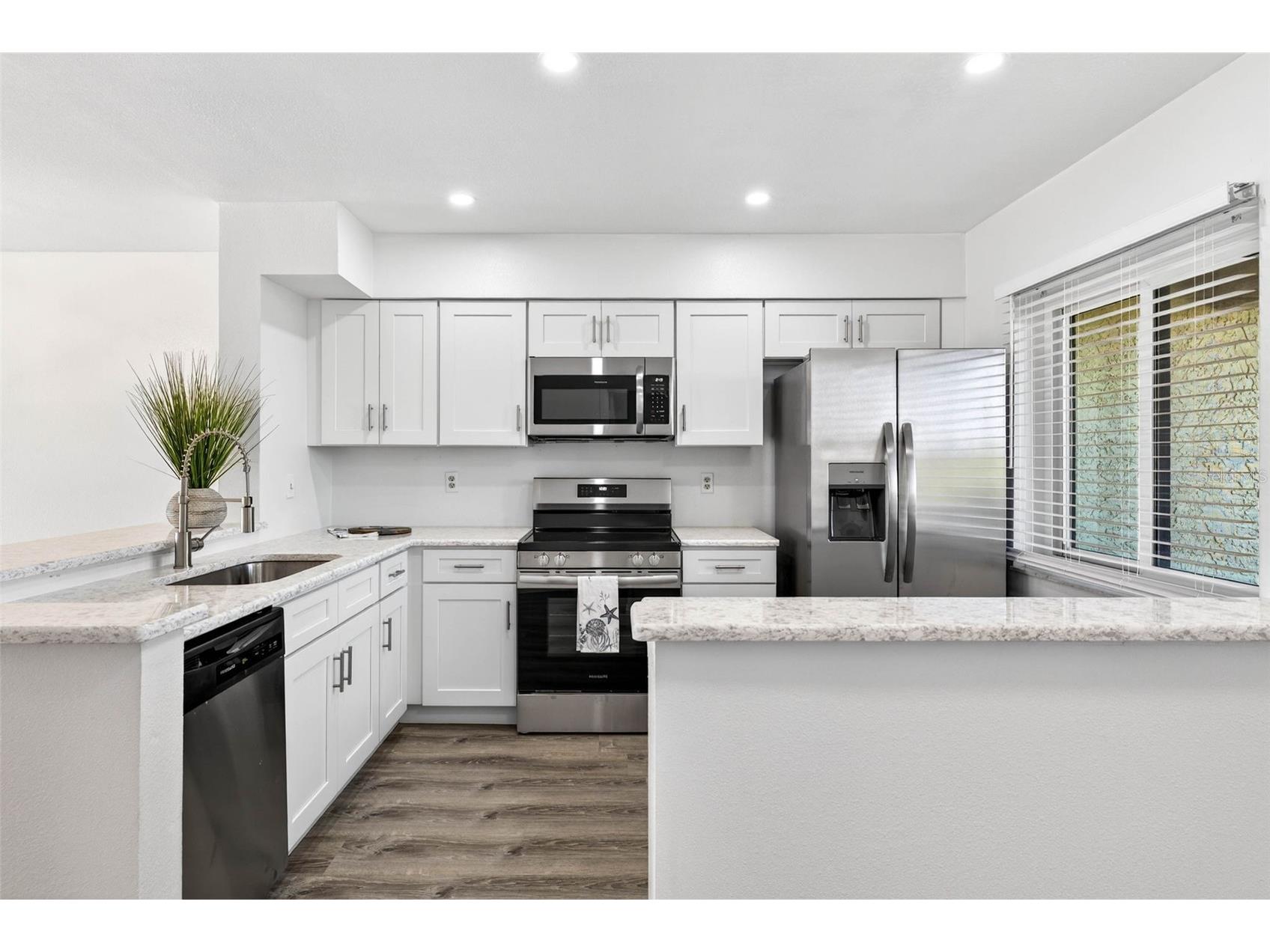 1805 Mariner Drive #52 Tarpon Springs FL 34689 TB8481878 image5