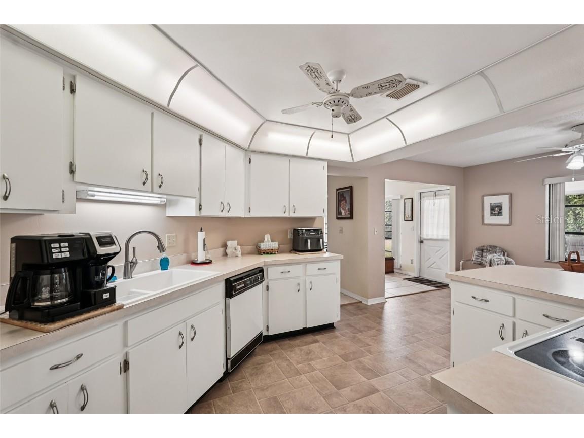 1805 New Bedford Drive Sun City Center FL 33573 TB8444692 image16