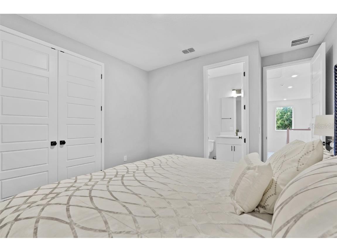 1805 S Fern Creek Avenue Orlando FL 32806 O6349005 image27