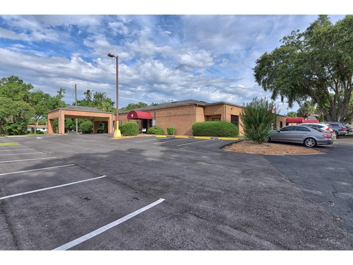 1805 SE Lake Weir Avenue #3 Ocala FL 34471 OM724962 image4