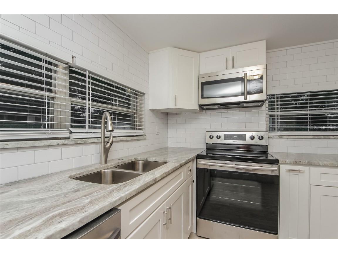 1805 Simonton Avenue Orlando FL 32806 O6358487 image7