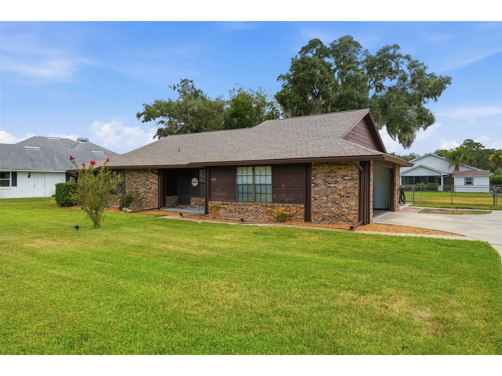 1805 Virginia Court Tavares FL 32778 O6420453 image3