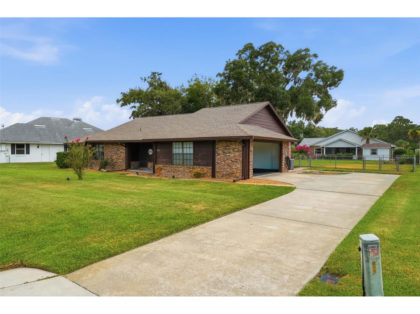 1805 Virginia Court Tavares FL 32778 O6420453 image4
