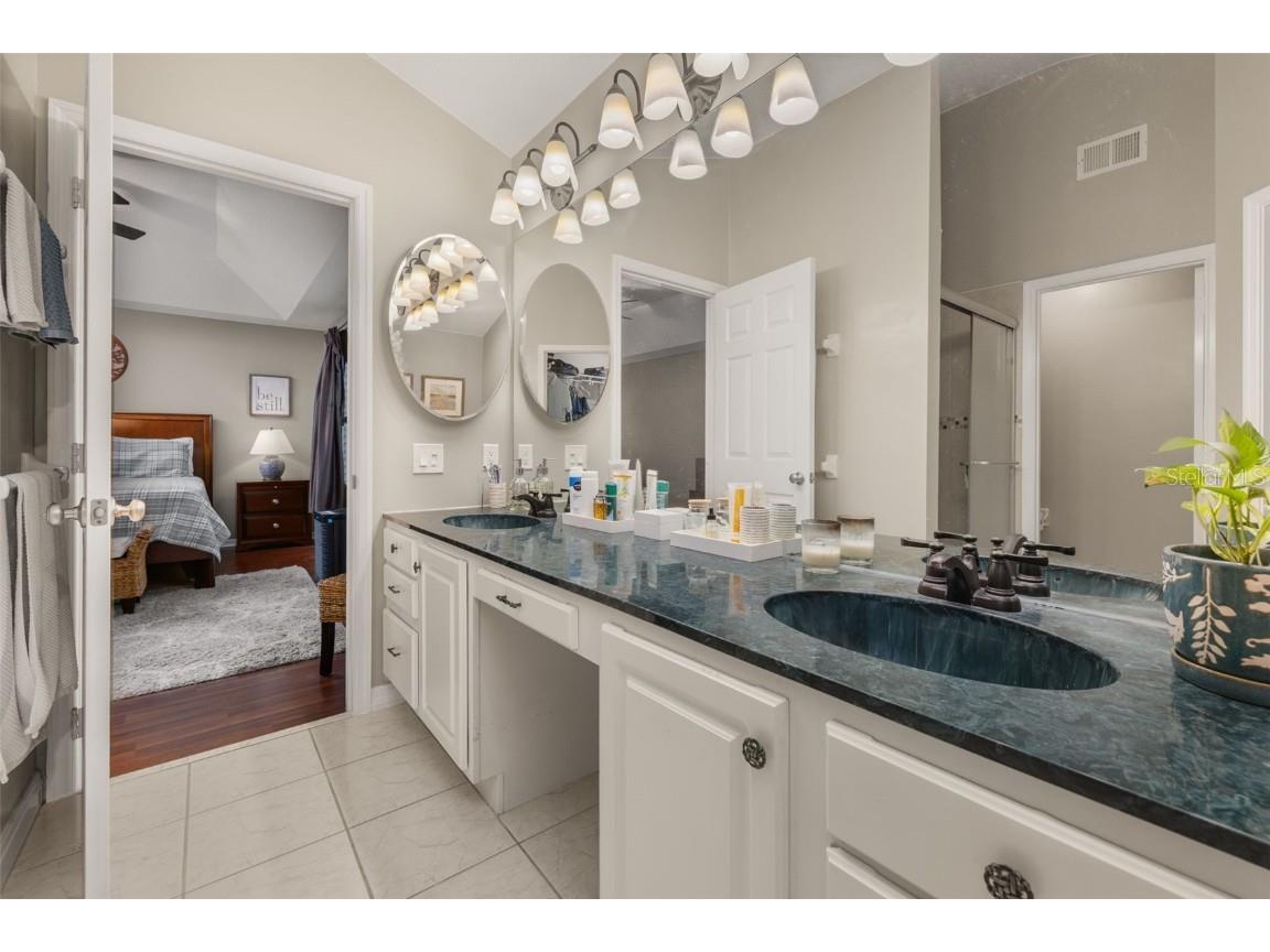 1805 Westpointe Circle Orlando FL 32835 S5130826 image45