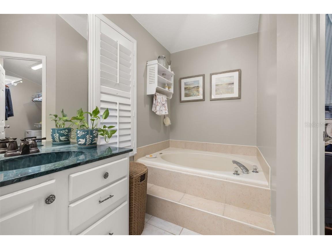 1805 Westpointe Circle Orlando FL 32835 S5130826 image46