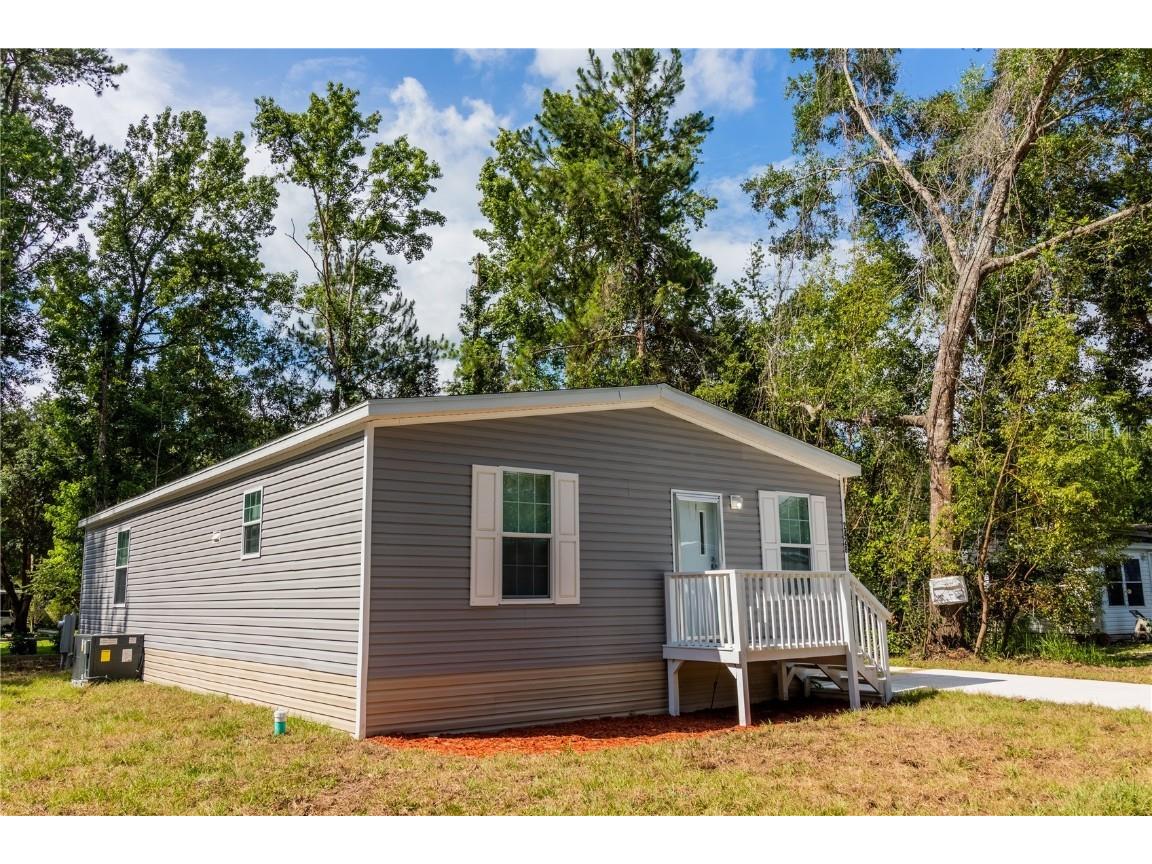 18050 Glen Raven Blvd Brooksville FL 34604 U8210015 image1