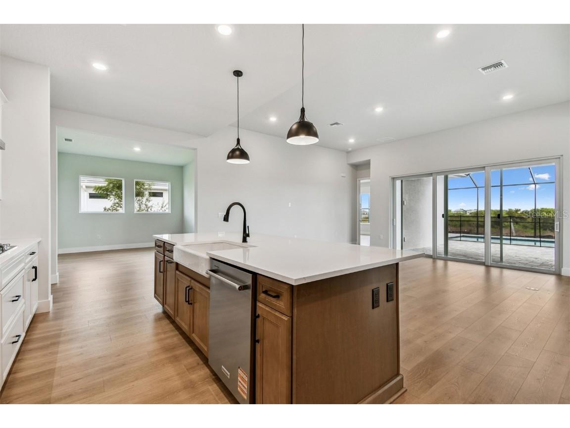 18057 Foxtail Loop Venice FL 34293 TB8366934 image9