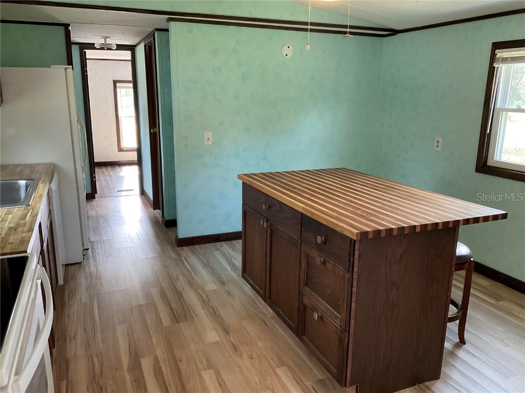 18057 SE 20th Place Silver Springs FL 34488 OM712059 image4