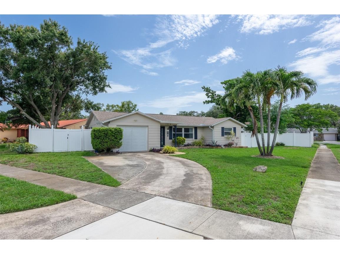 1806 11th Street SW Largo FL 33778 TB8397568 image1