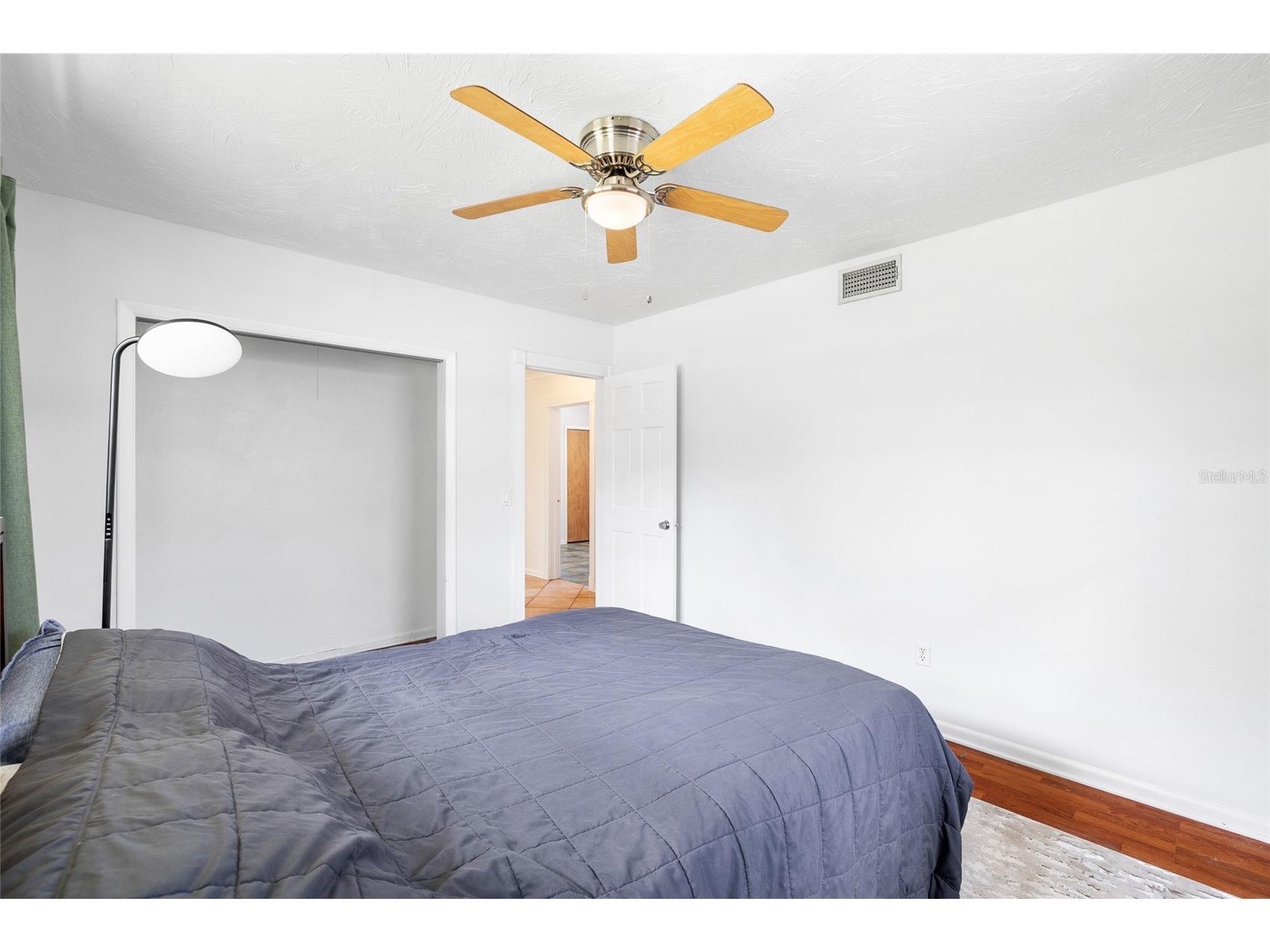 1806 Beverly Circle N Clearwater FL 33764 TB8470082 image40
