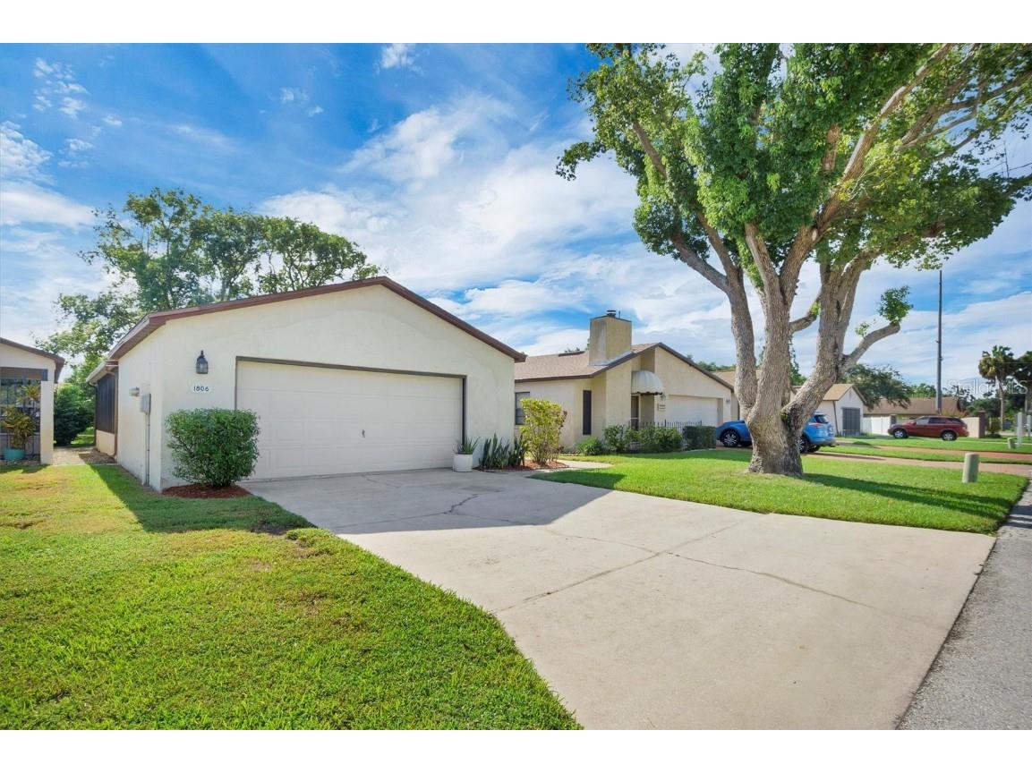 1806 Columbia Drive Winter Haven FL 33881 P4936031 image1