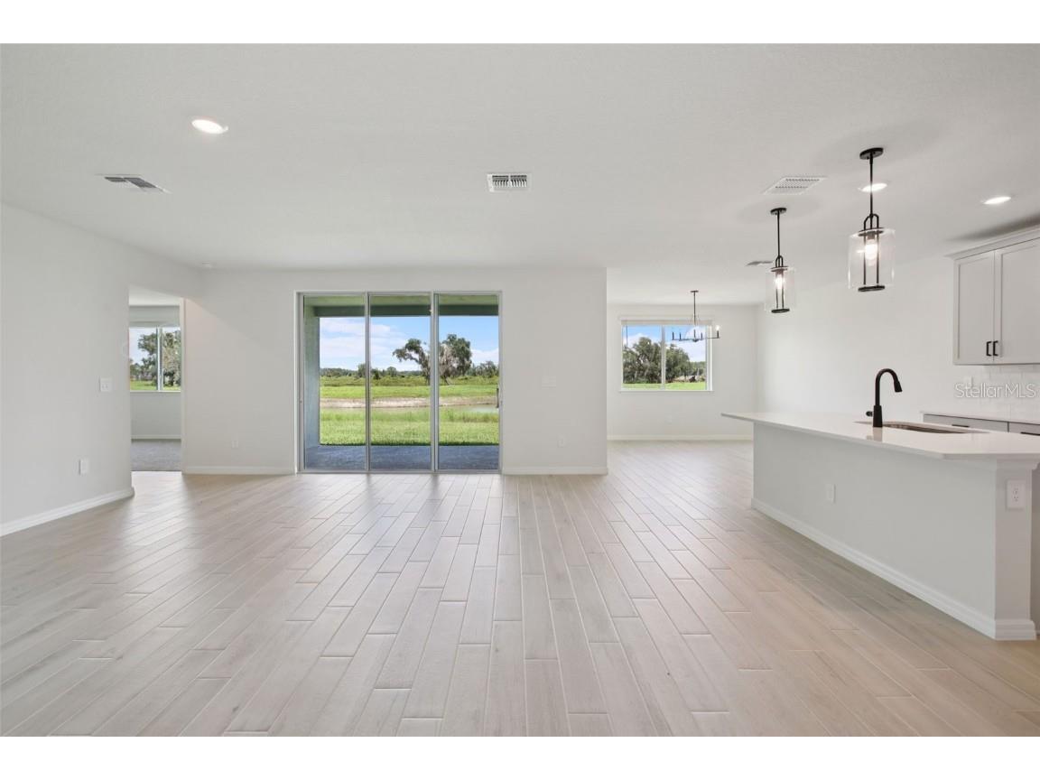 1806 Draughton Drive Zephyrhills FL 33541 O6317141 image5