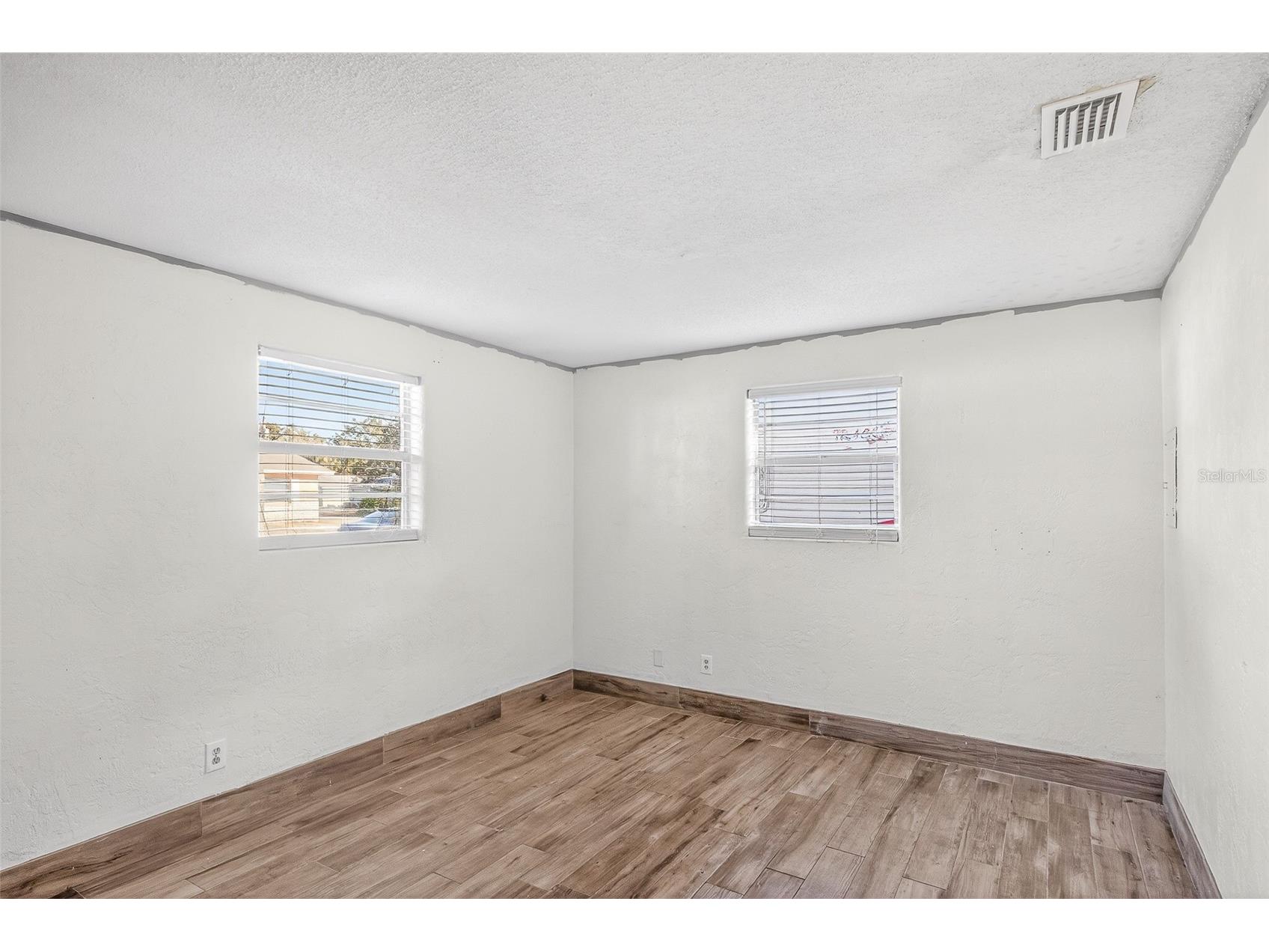 1806 James Street South Daytona FL 32119 NS1087111 image22