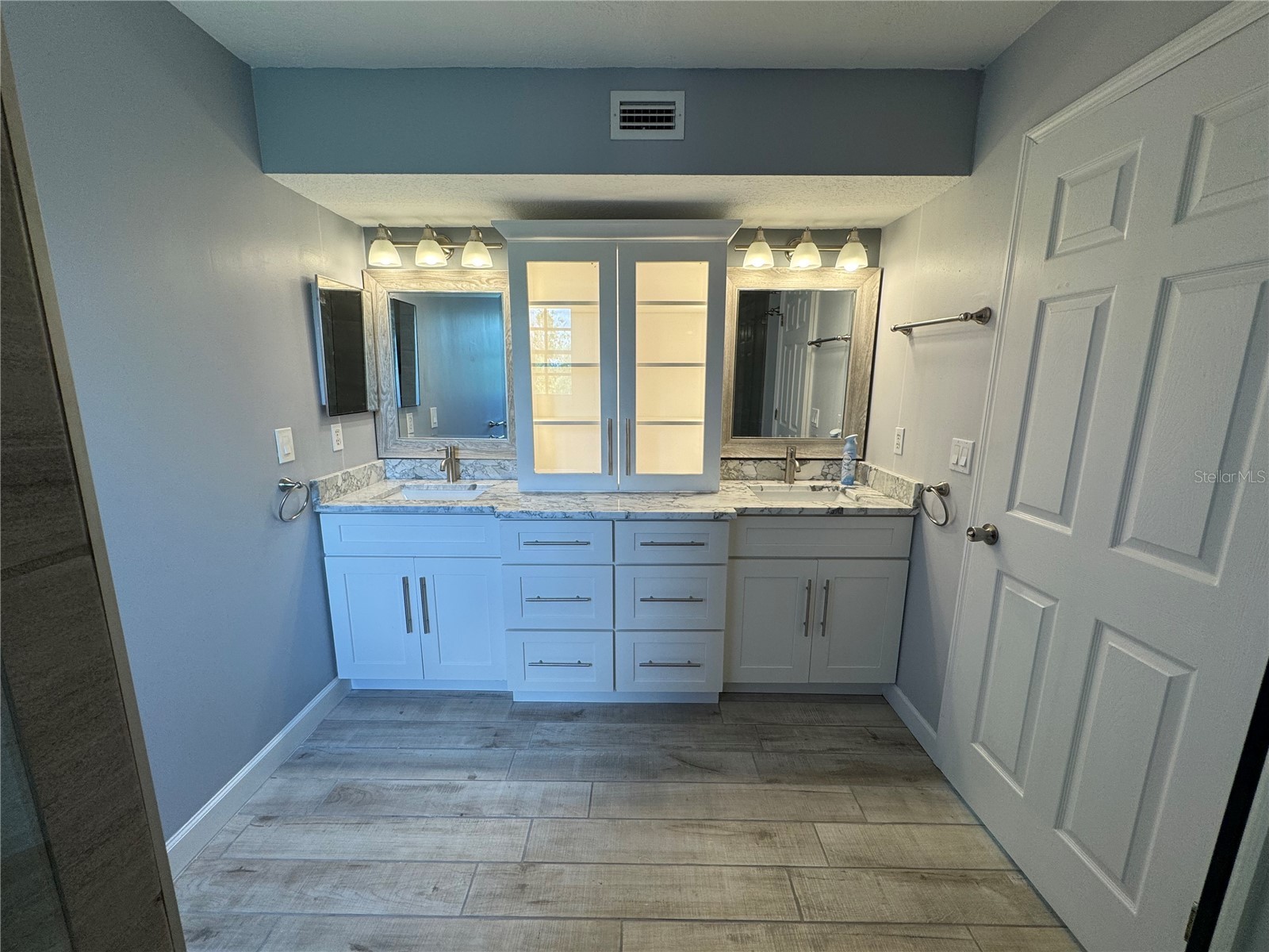 1806 Lago Vista Boulevard Palm Harbor FL 34685 TB8488546 image15