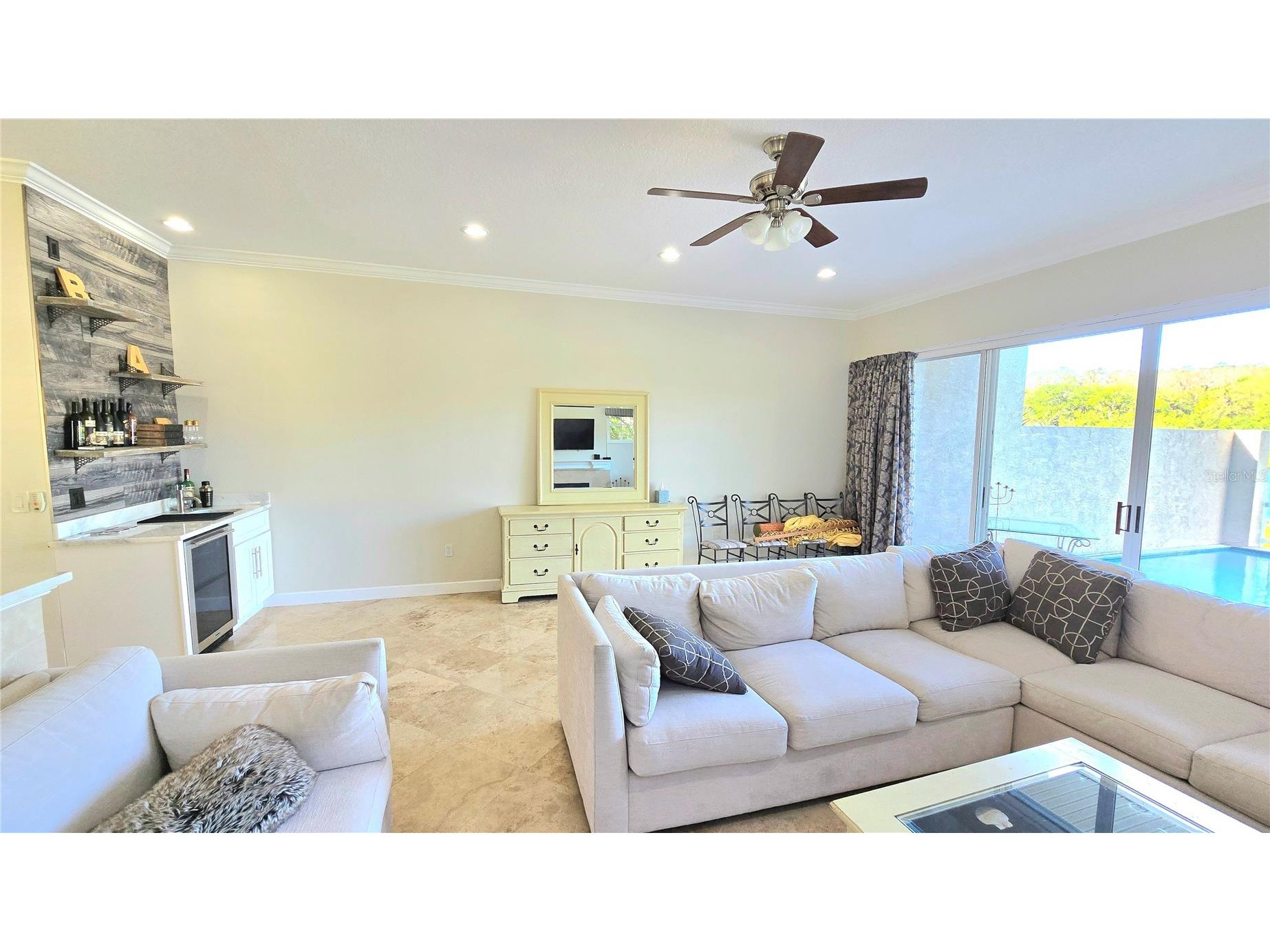 1806 Lago Vista Boulevard Palm Harbor FL 34685 TB8488546 image4