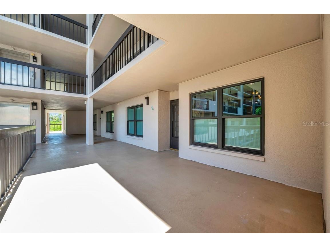 1806 Mariner Drive #117 Tarpon Springs FL 34689 TB8413153 image2