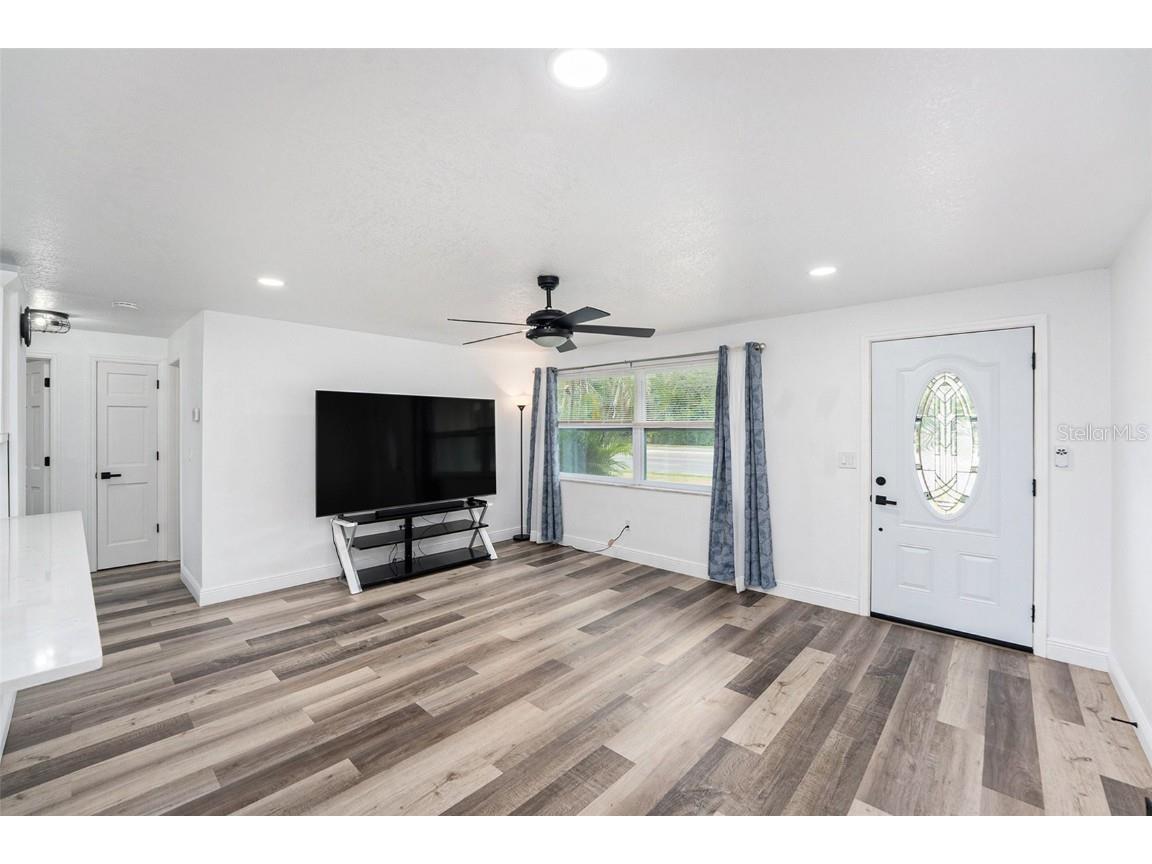 1806 N Keene Road Clearwater FL 33755 TB8433650 image11