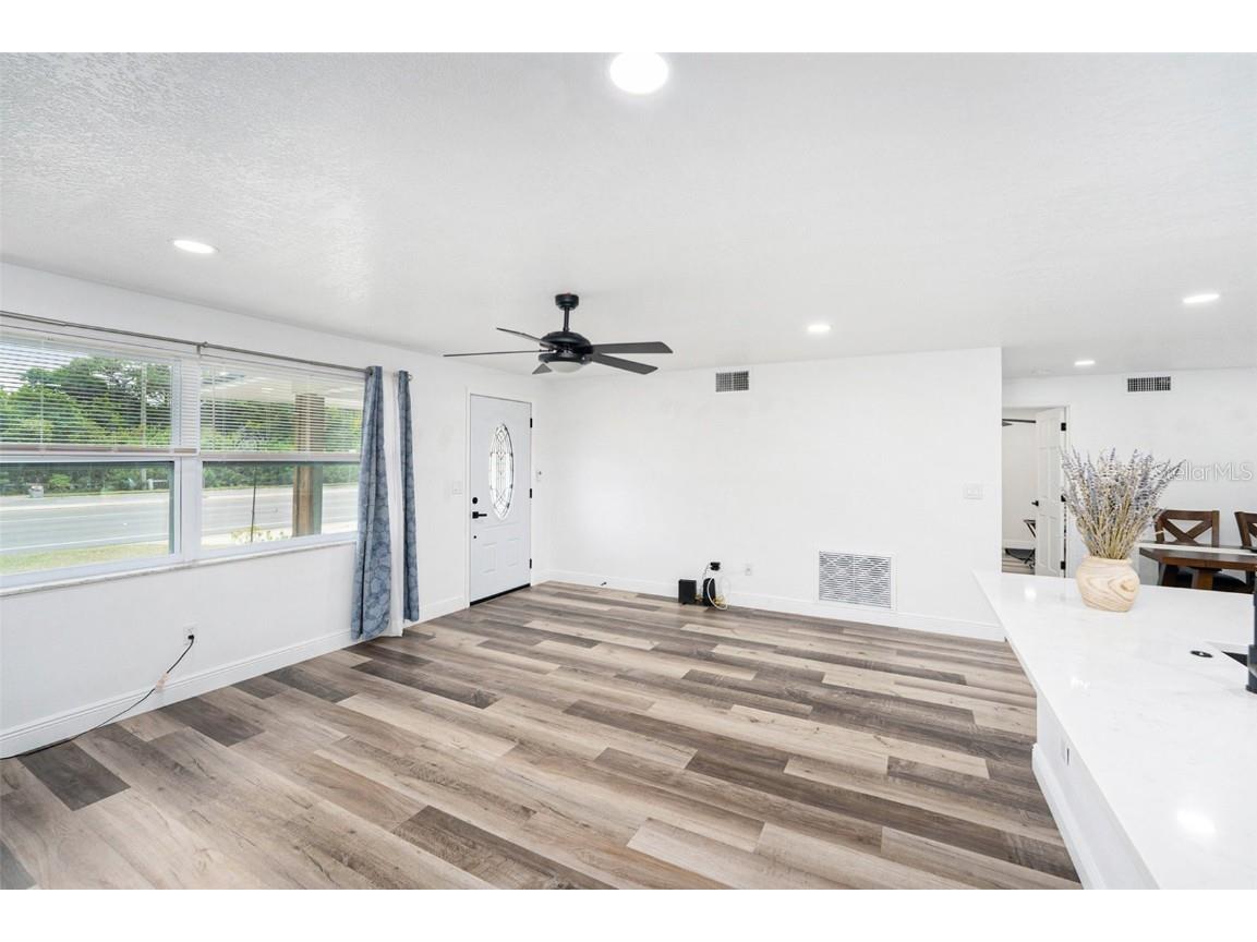 1806 N Keene Road Clearwater FL 33755 TB8433650 image12