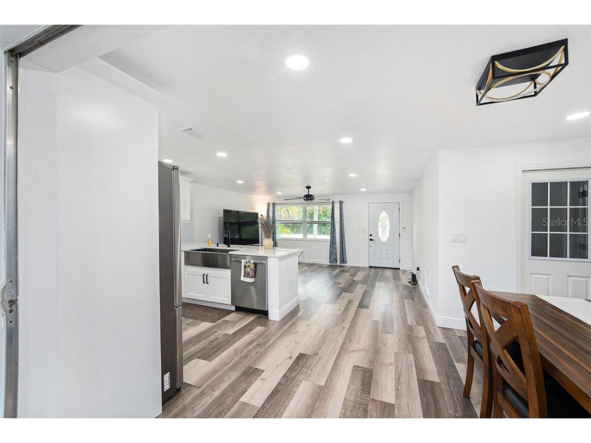 1806 N Keene Road Clearwater FL 33755 TB8433650 image17