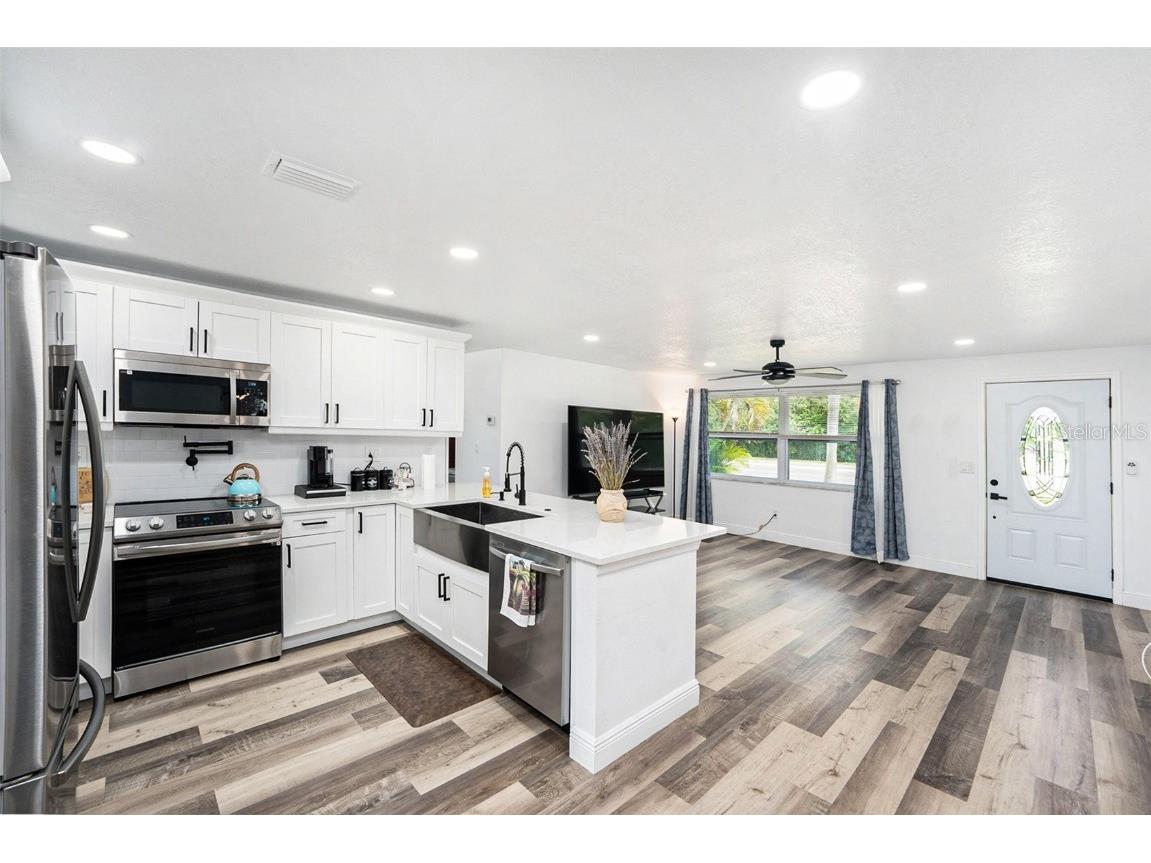 1806 N Keene Road Clearwater FL 33755 TB8433650 image2