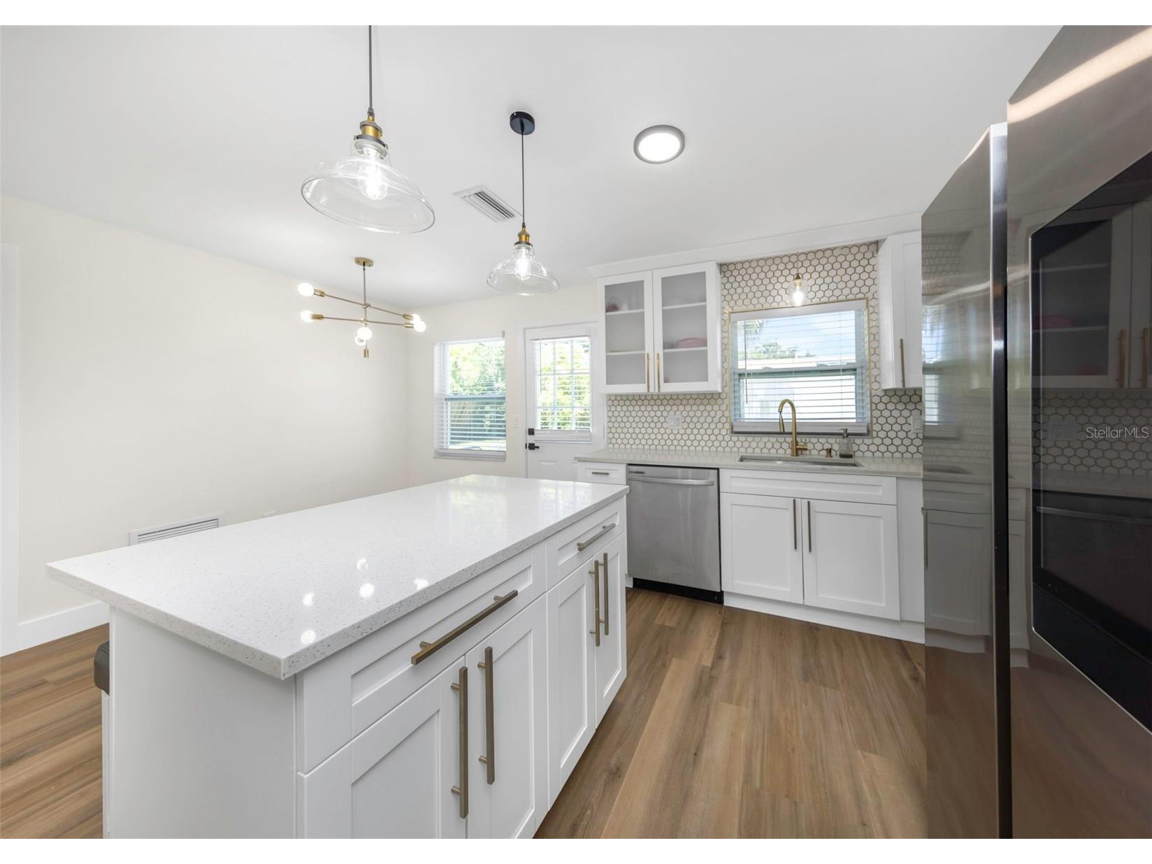 1806 Vancouver Drive Clearwater FL 33756 TB8519780 image11