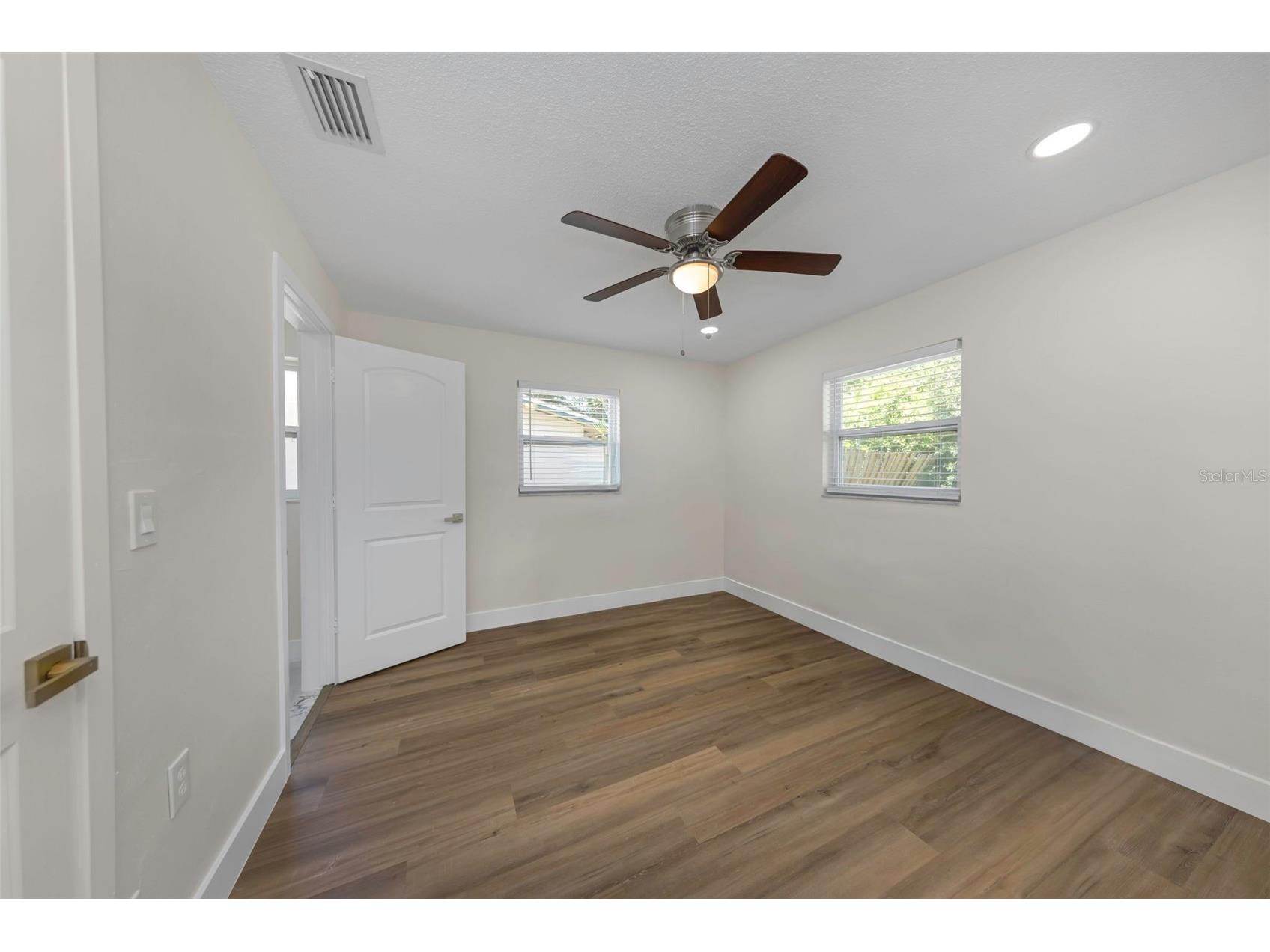 1806 Vancouver Drive Clearwater FL 33756 TB8519780 image12