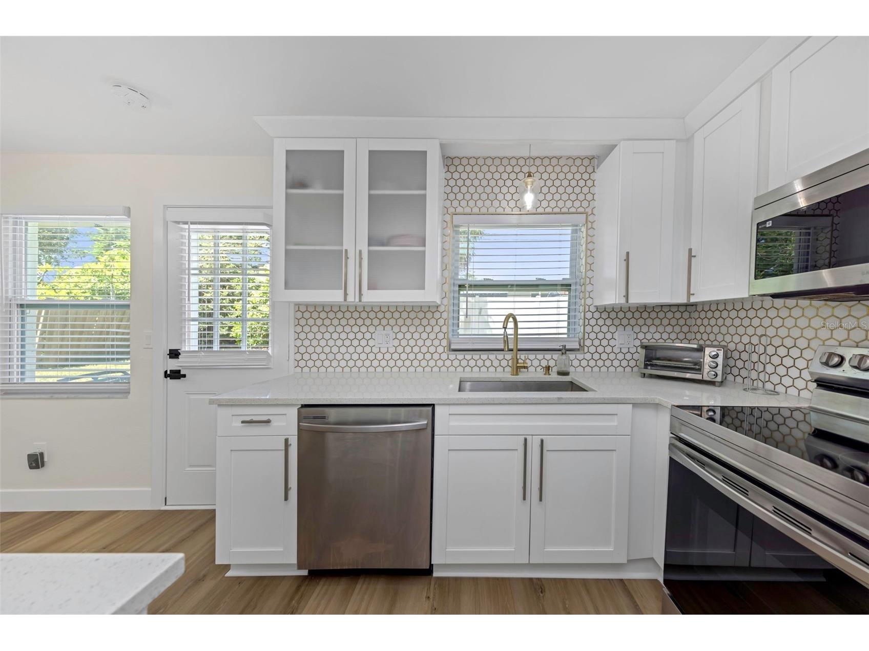 1806 Vancouver Drive Clearwater FL 33756 TB8519780 image9