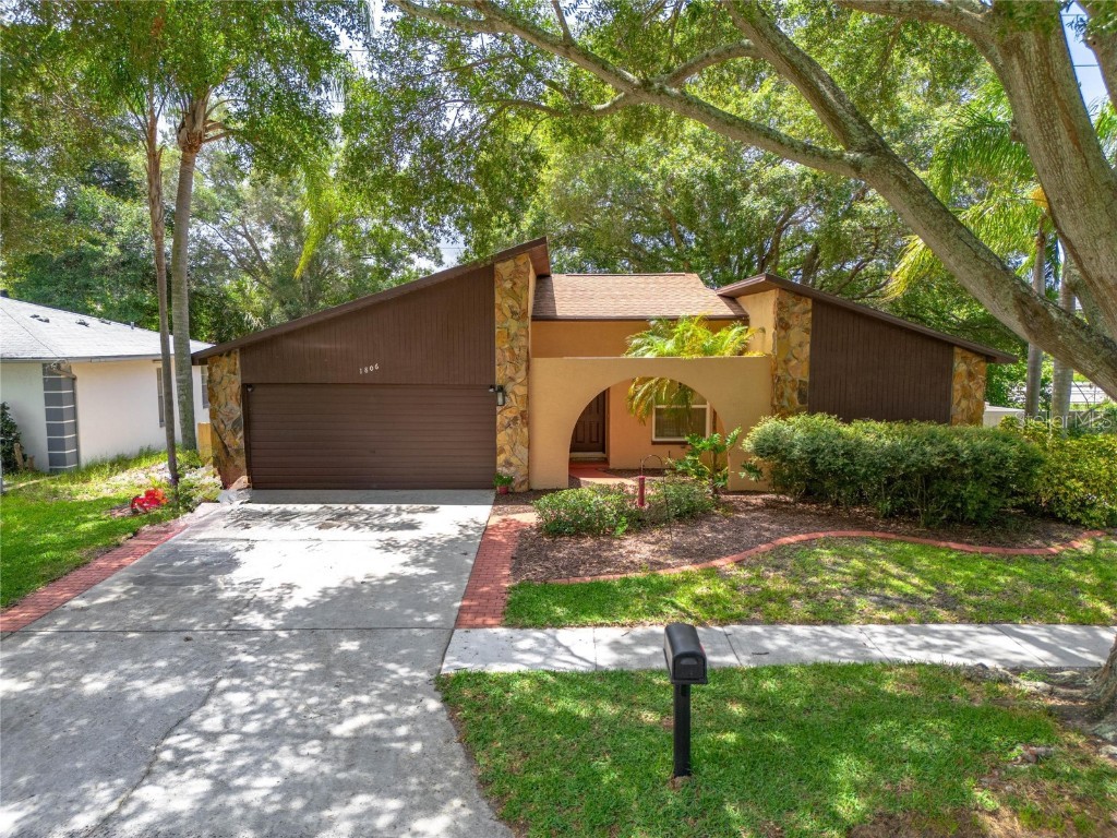 1806 Willow Oak Drive Palm Harbor FL 34683 U8209139 image1