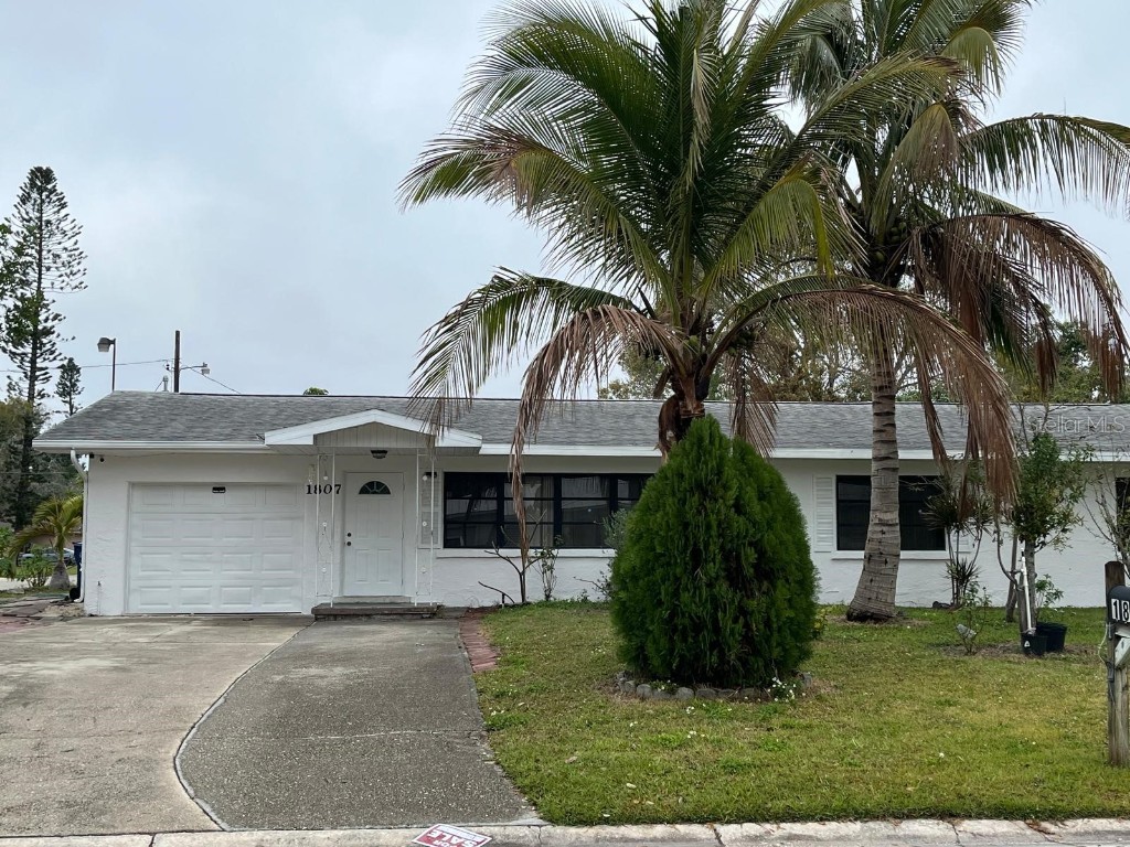 1807 48th Avenue W Bradenton FL 34207 A4642616 image1