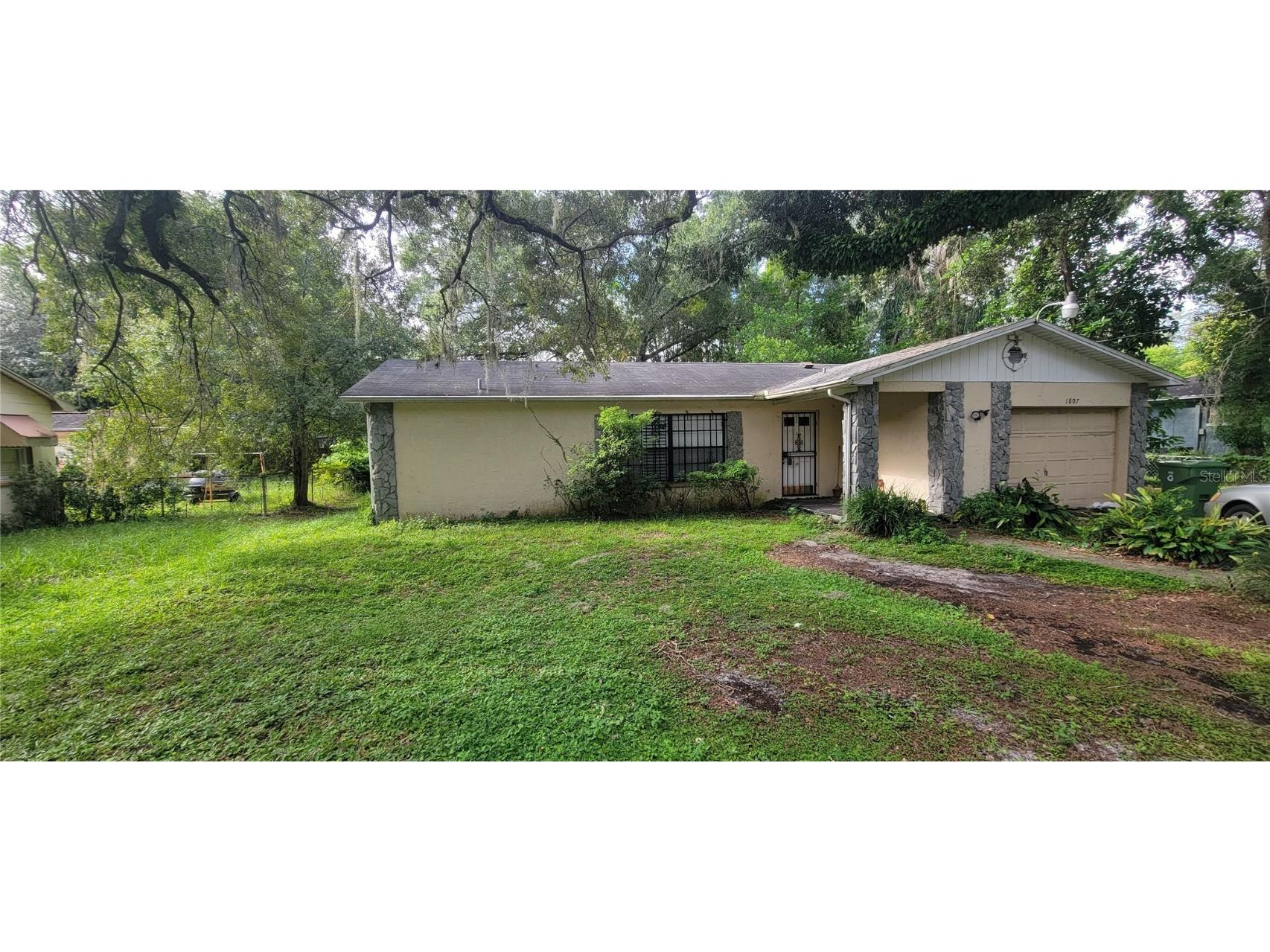 1807 E Henry Avenue Tampa FL 33610 T3472459 image1