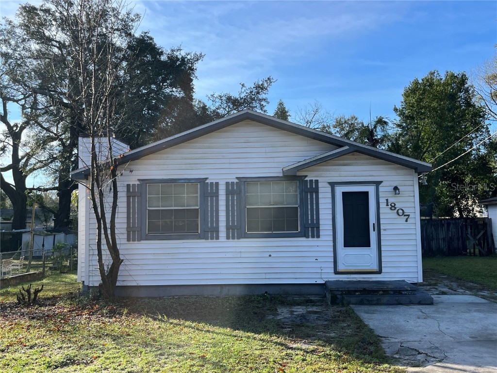 1807 E Navajo Avenue Tampa FL 33612 U8231650 image1