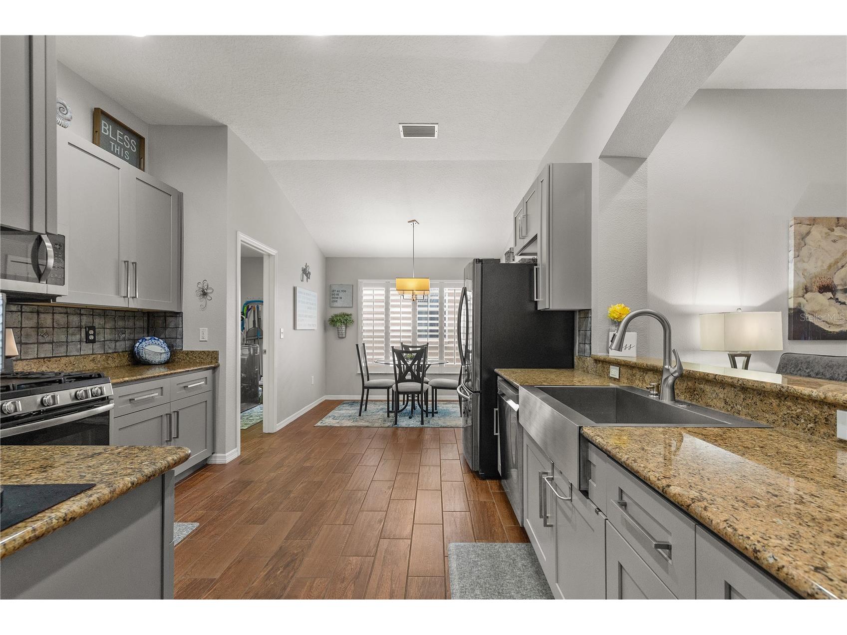 1807 Leybourne Loop Wesley Chapel FL 33543 TB8509110 image18