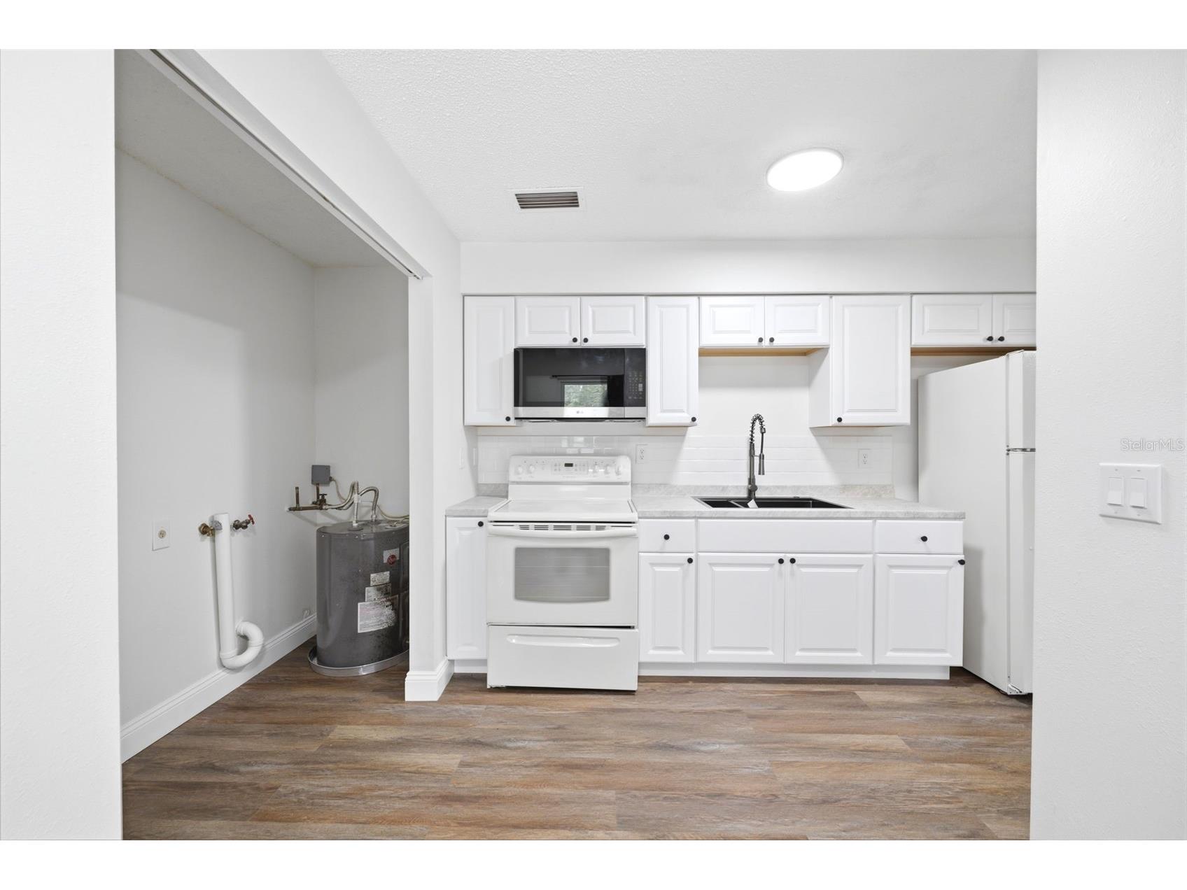 1807 N Barnes Street Plant City FL 33563 TB8514111 image11