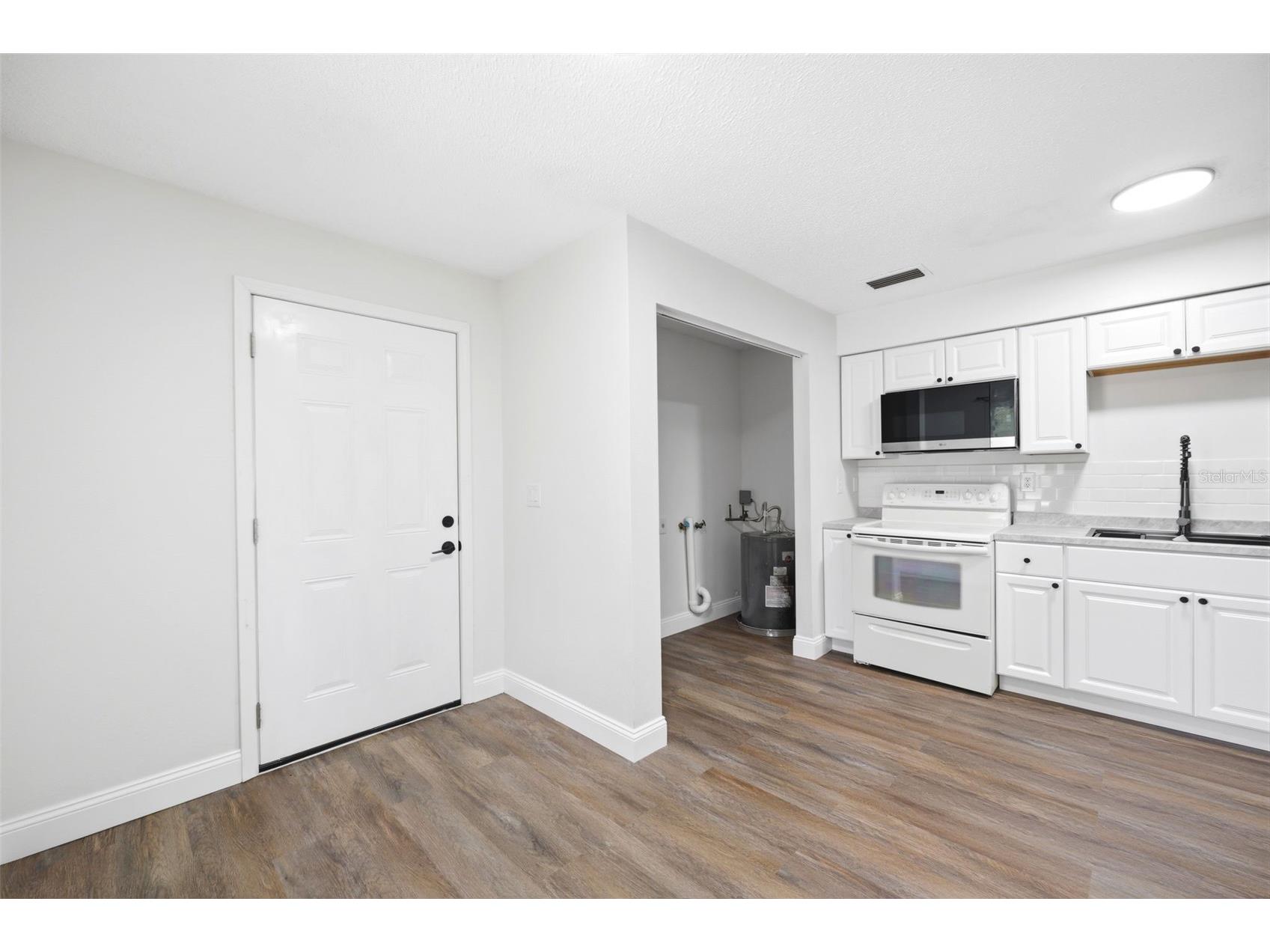 1807 N Barnes Street Plant City FL 33563 TB8514111 image13