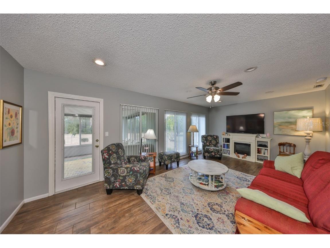 1807 Pineapple Palm Court Sun City Center FL 33573 TB8449050 image23