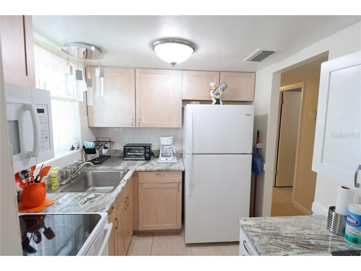 1807 Restful Drive #N4 Bradenton FL 34207 A4670380 image3