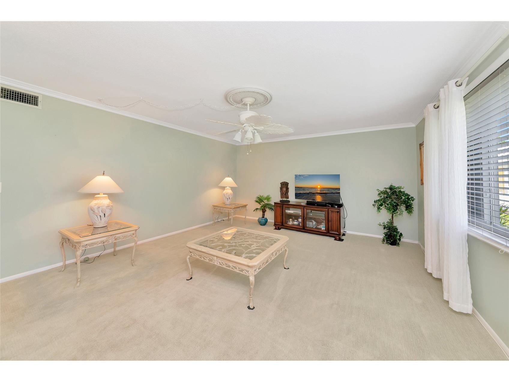 1807 University Place #151 Sarasota FL 34235 A4686953 image15