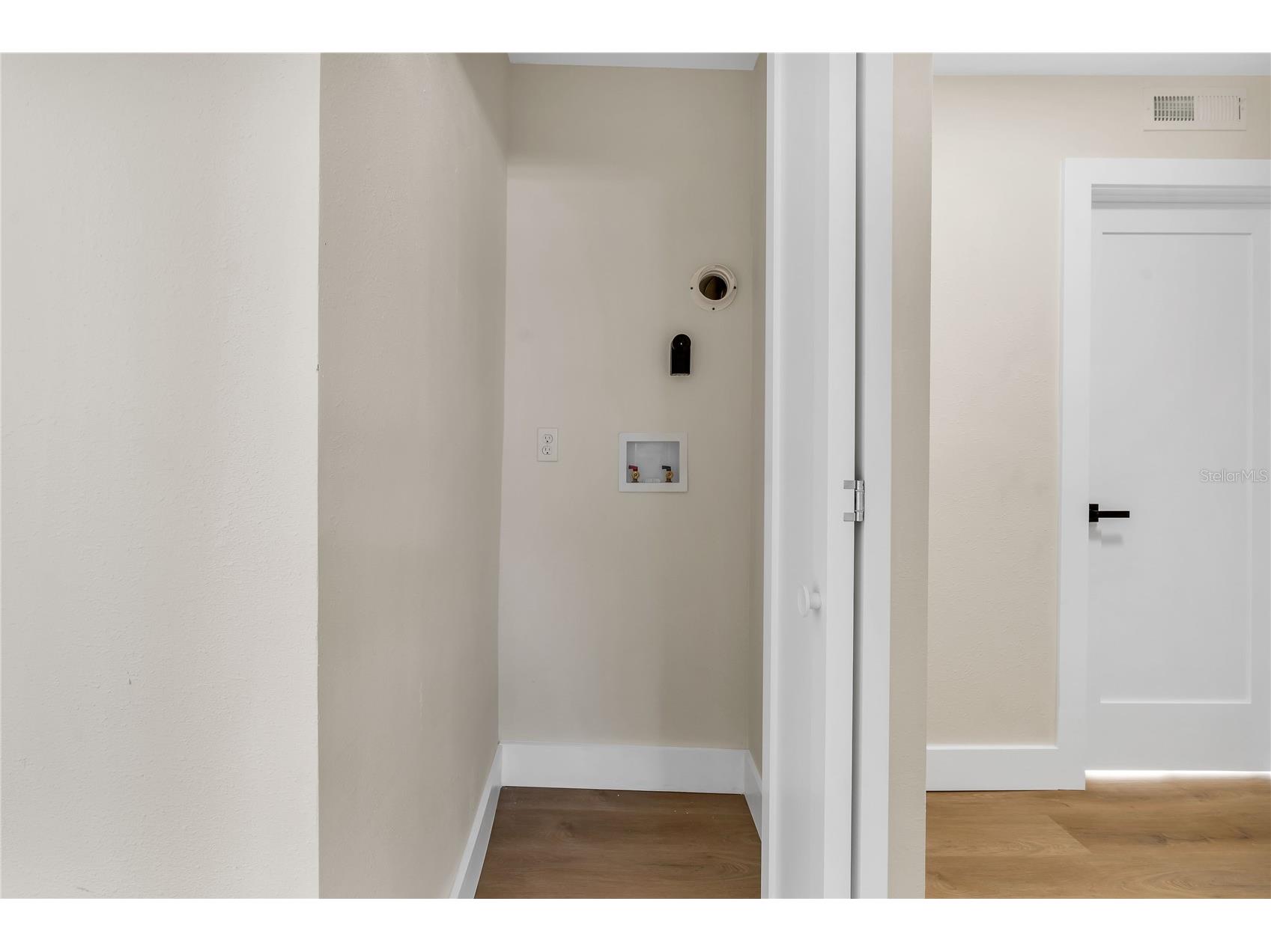 1807 W Cluster Avenue Tampa FL 33604 TB8490950 image27
