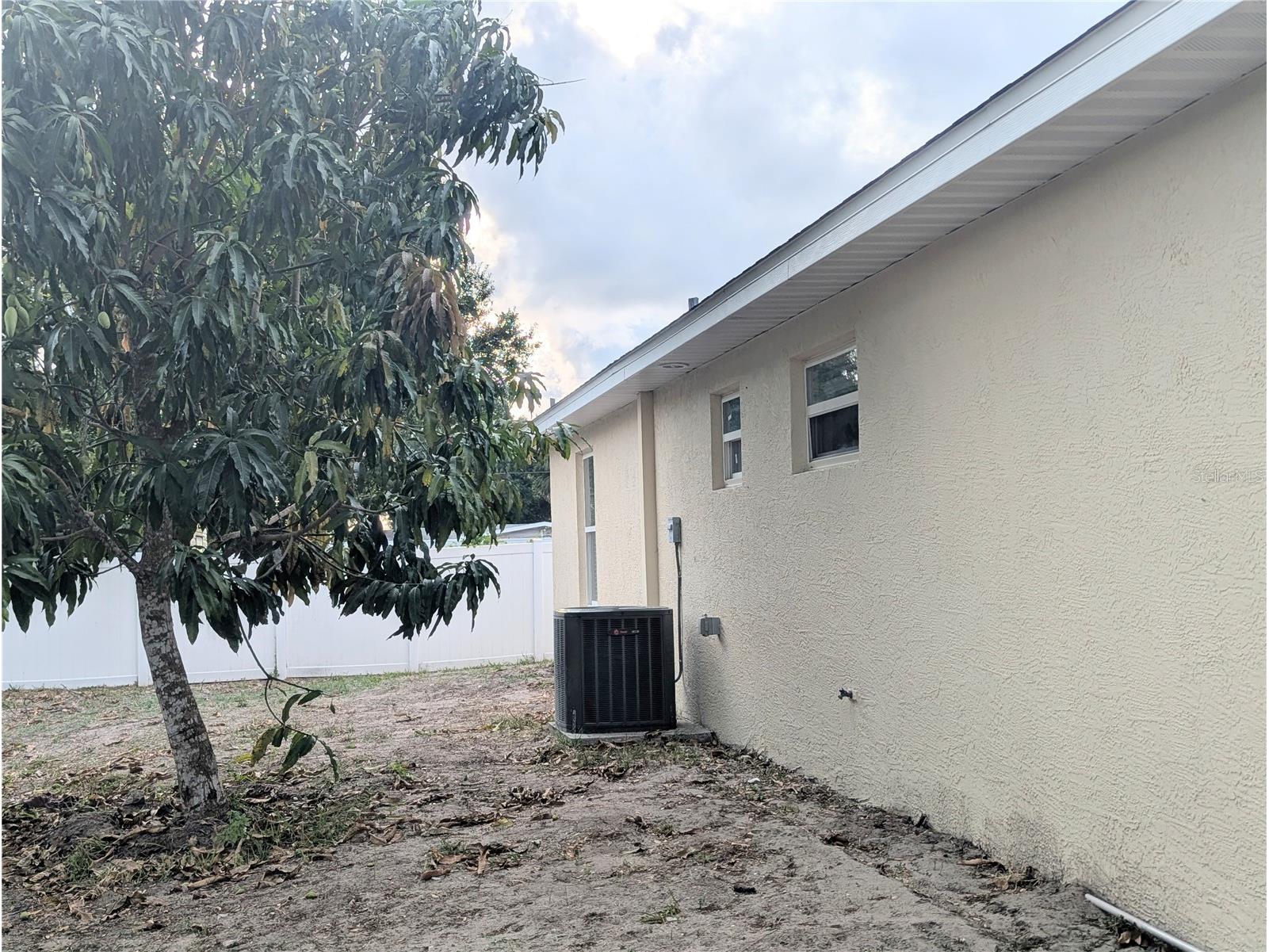 1808 36th Avenue E Bradenton FL 34208 A4692528 image3